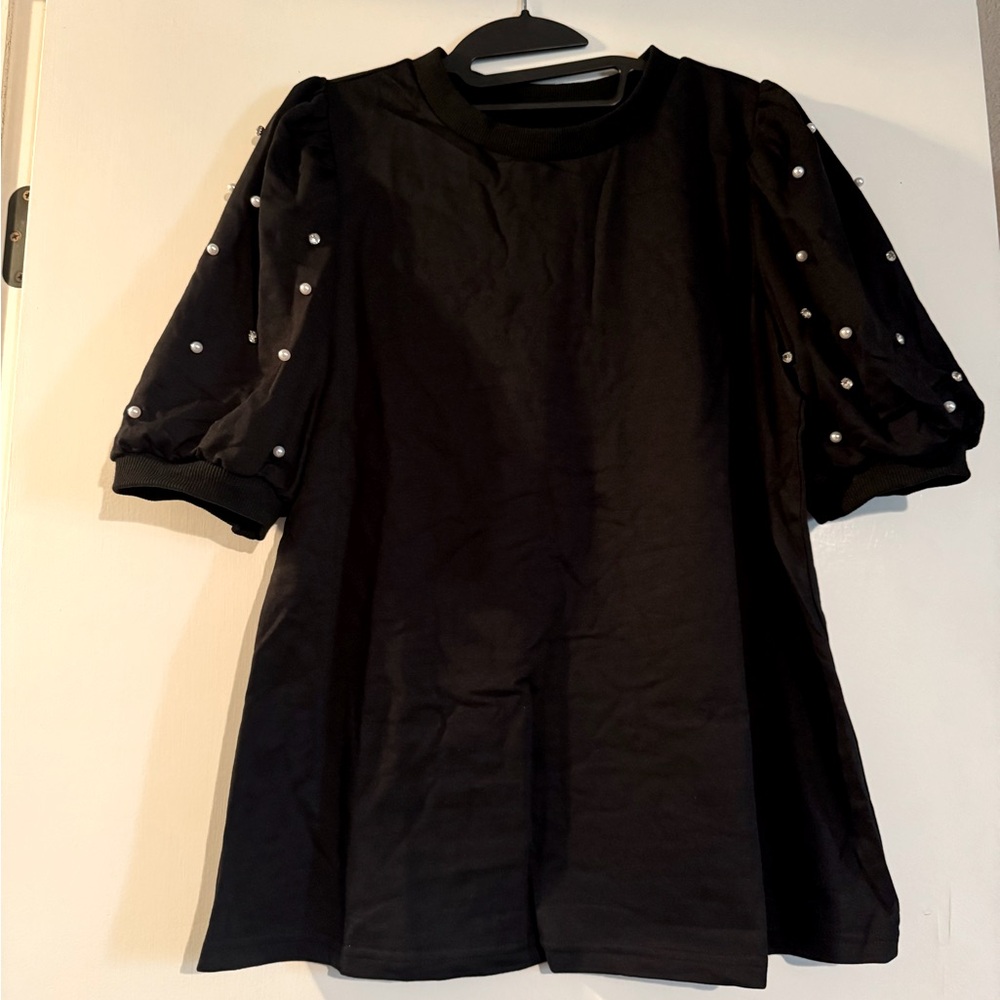 DEAR LOVER PEARL & RHINESTONE
TOP